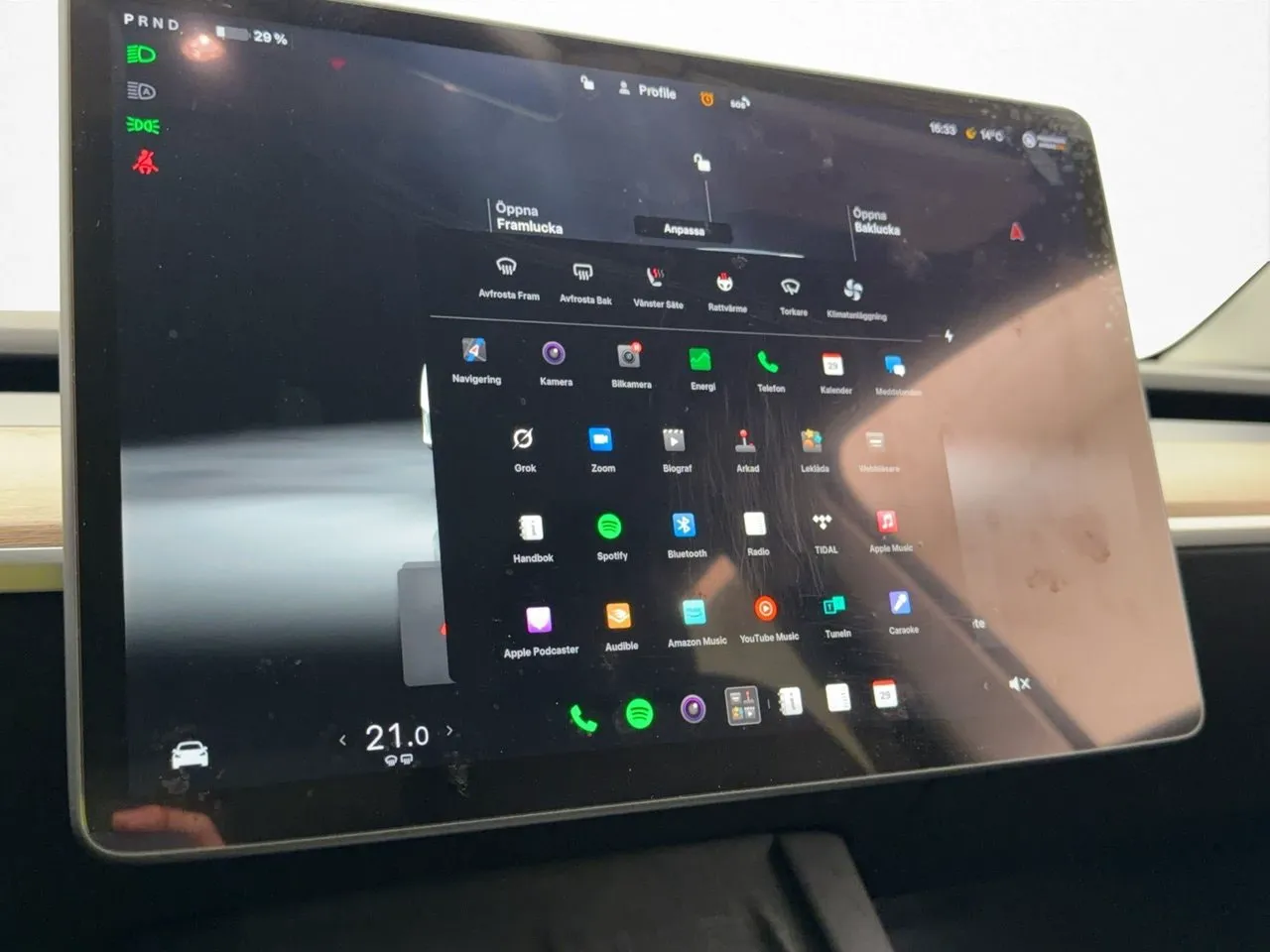 Tesla Model Y bild 22