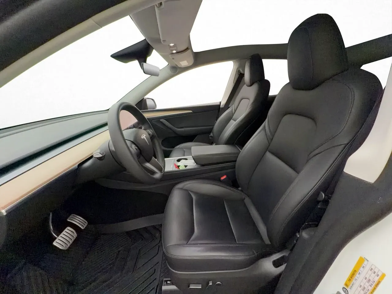 Tesla Model Y bild 16