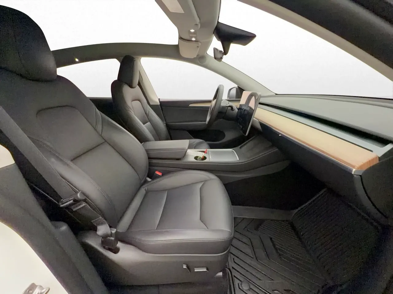 Tesla Model Y bild 14