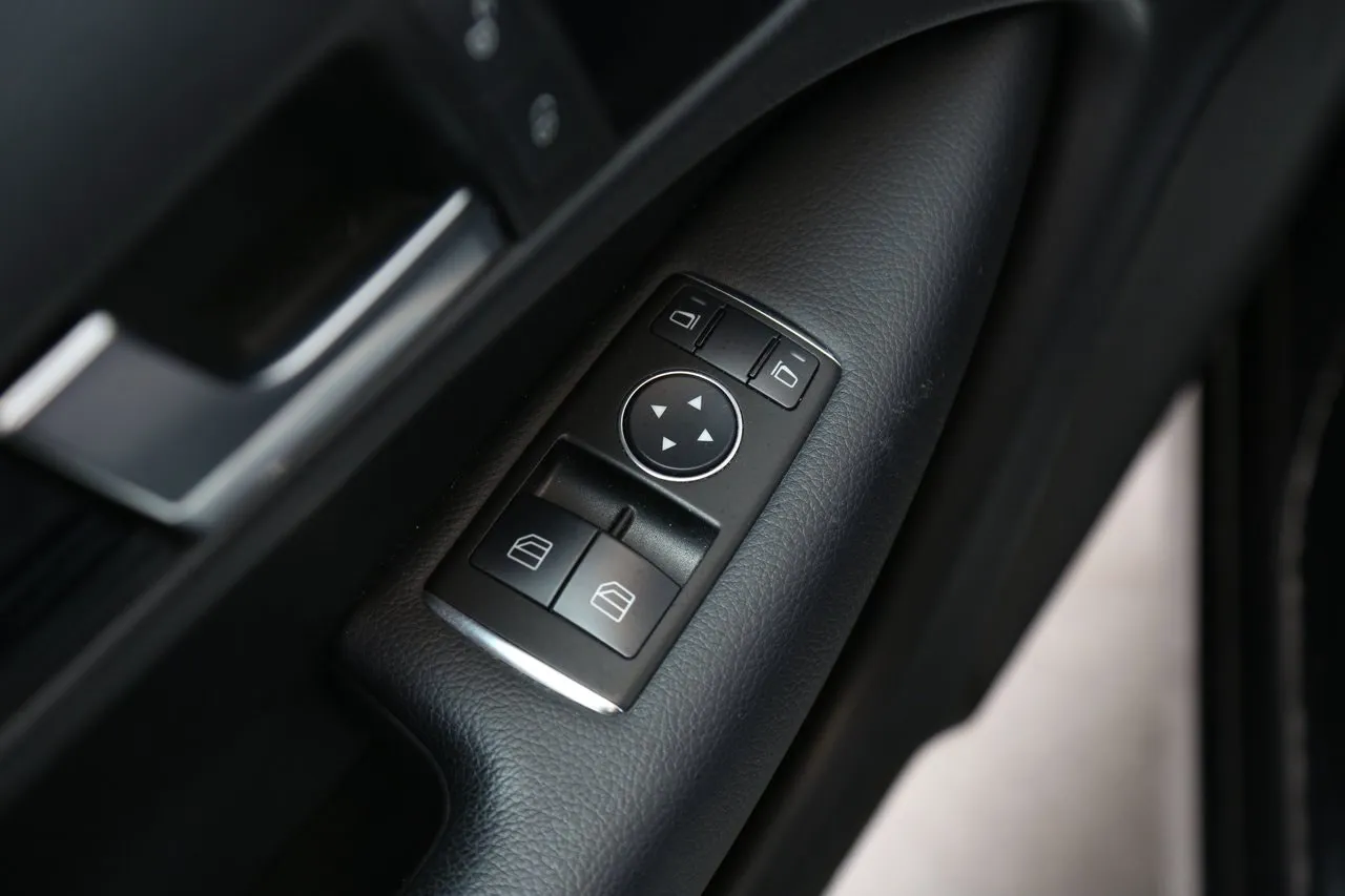 Mercedes C180 bild 12