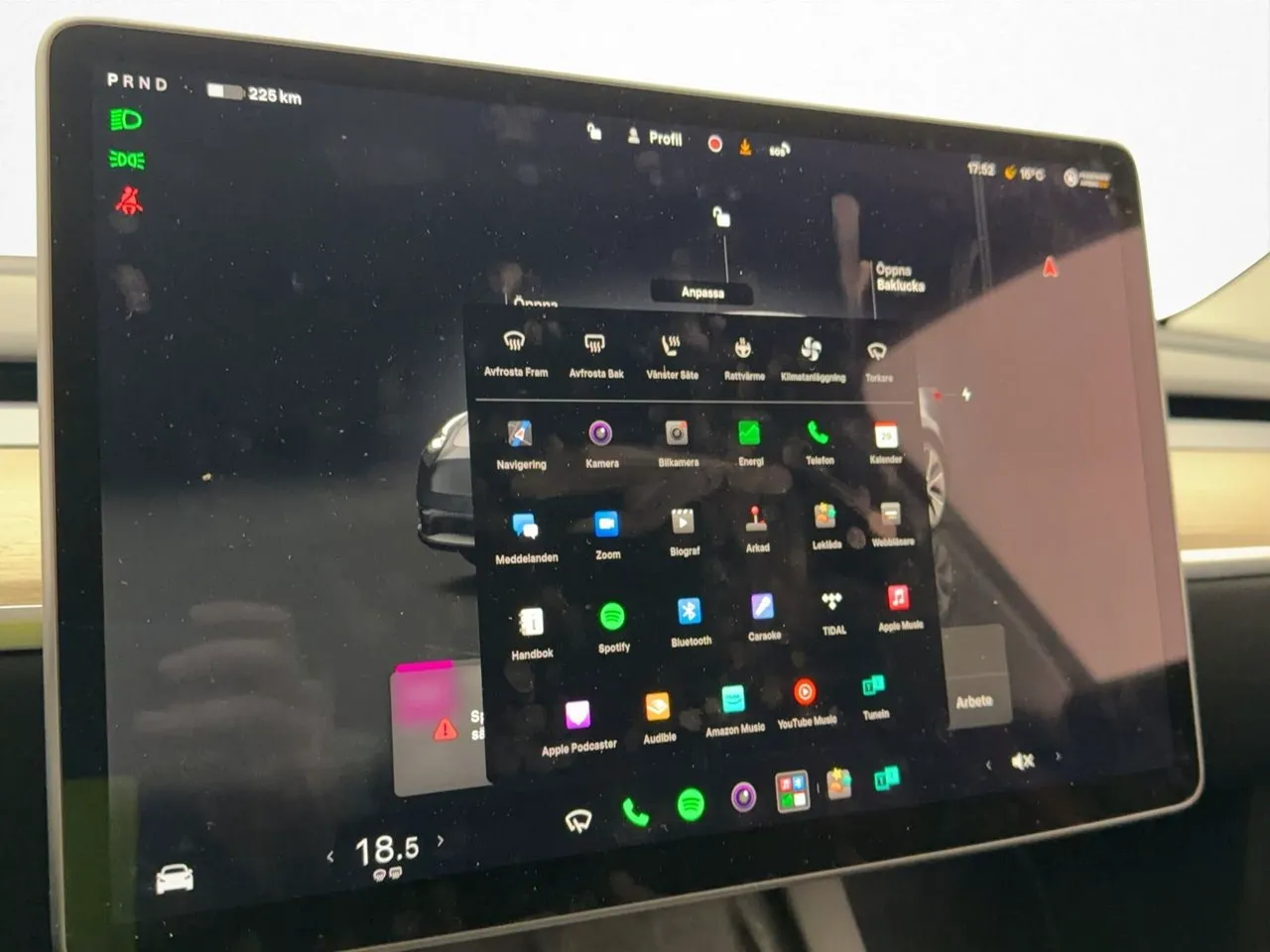 Tesla Model Y bild 15