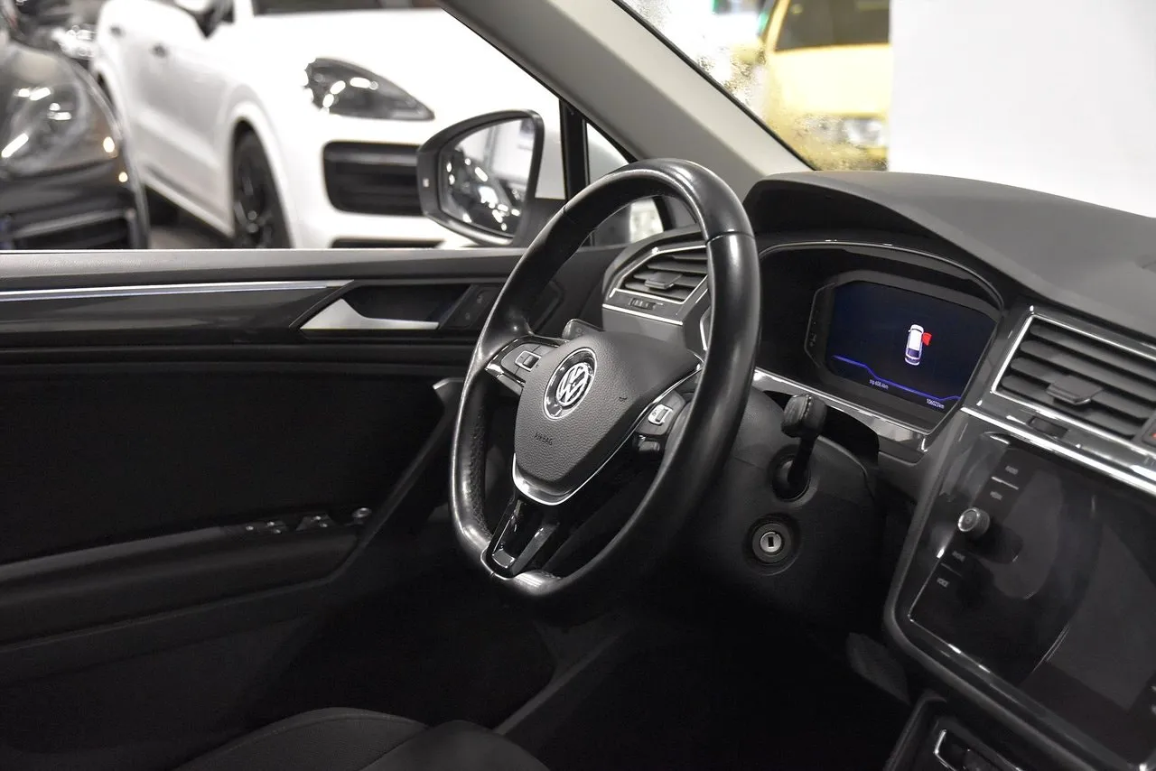 Volkswagen Tiguan bild 8