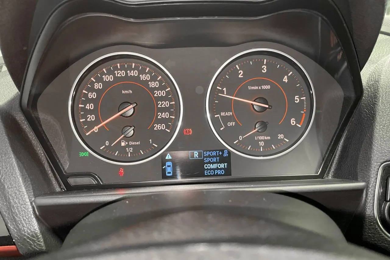 BMW 118 bild 12
