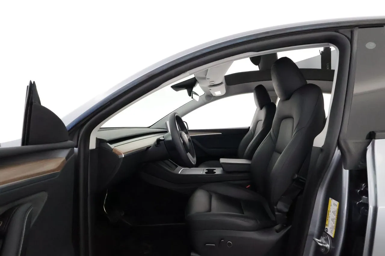 Tesla Model Y bild 10