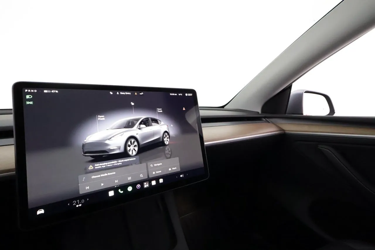 Tesla Model Y bild 22