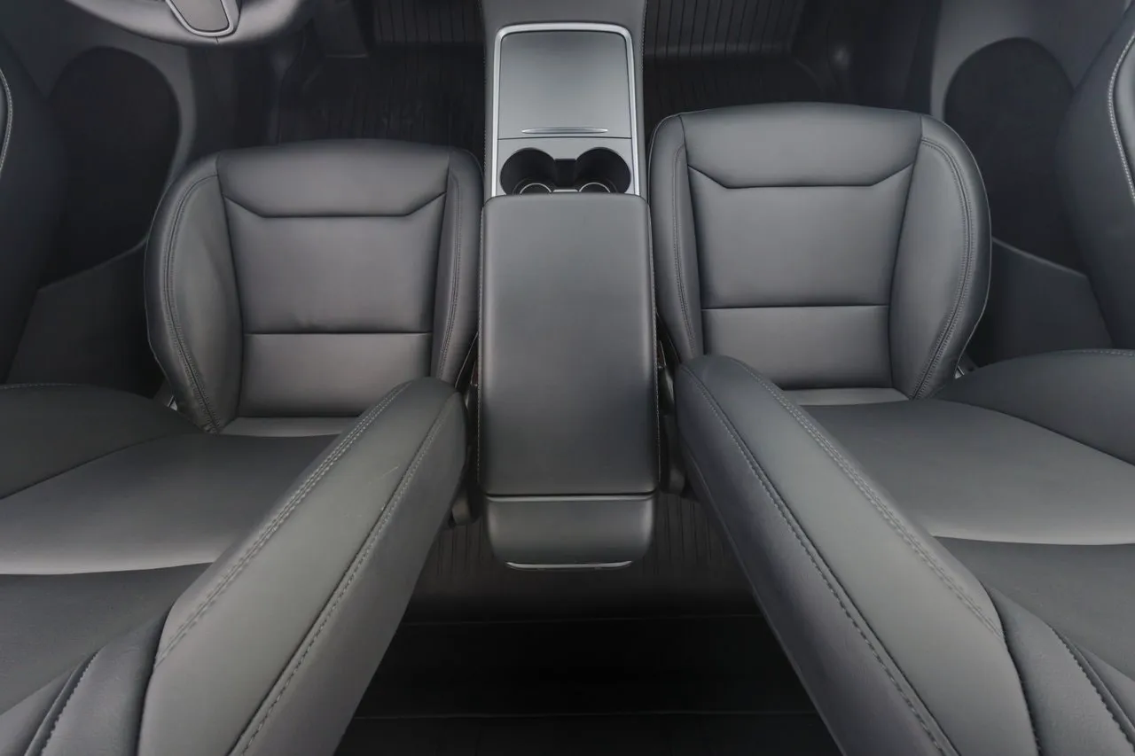 Tesla Model Y bild 14