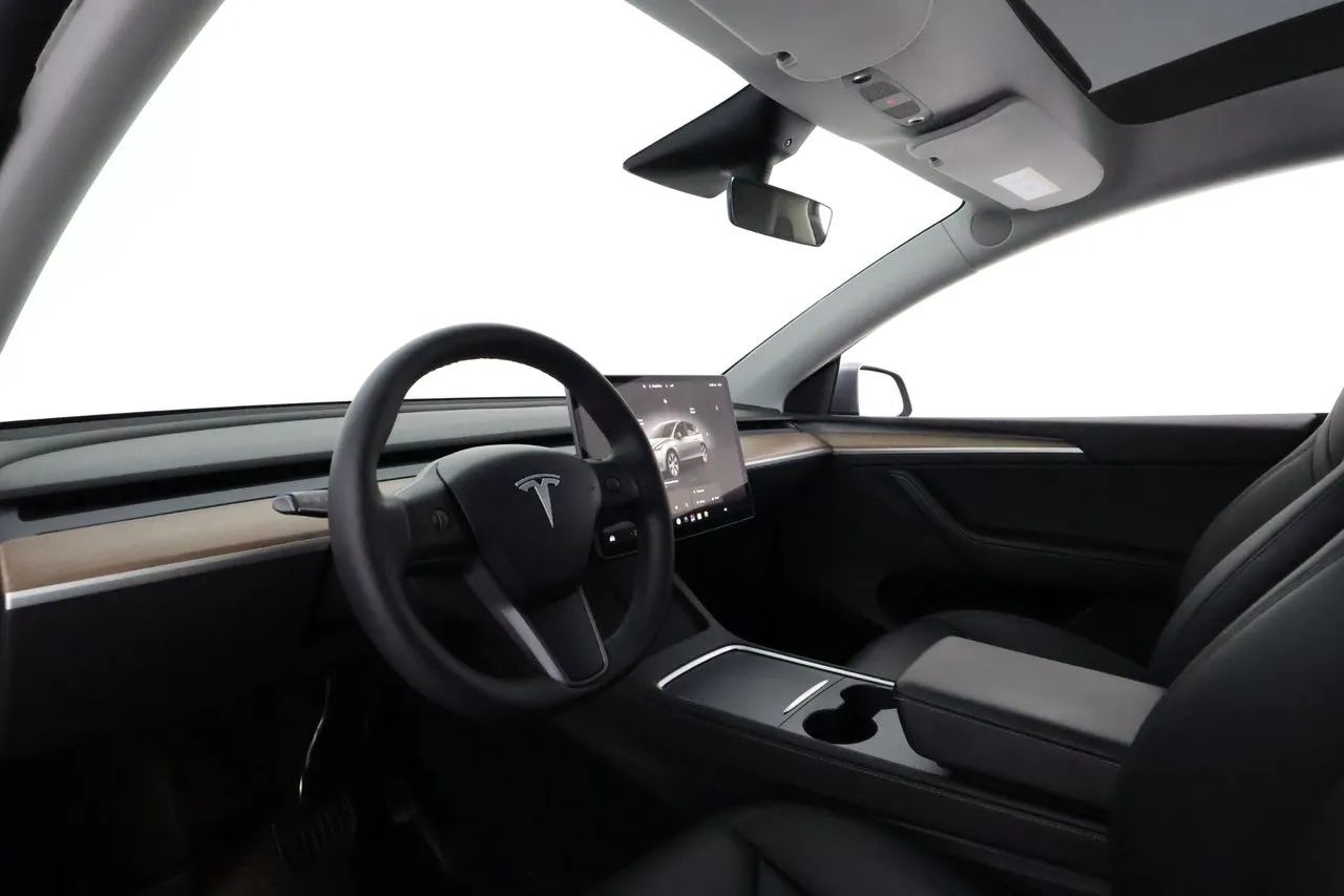 Tesla Model Y bild 11