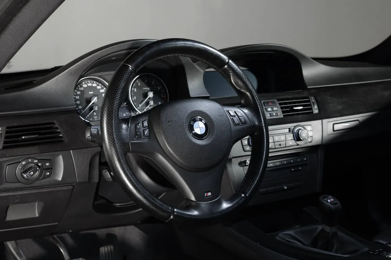 BMW 335 bild 10