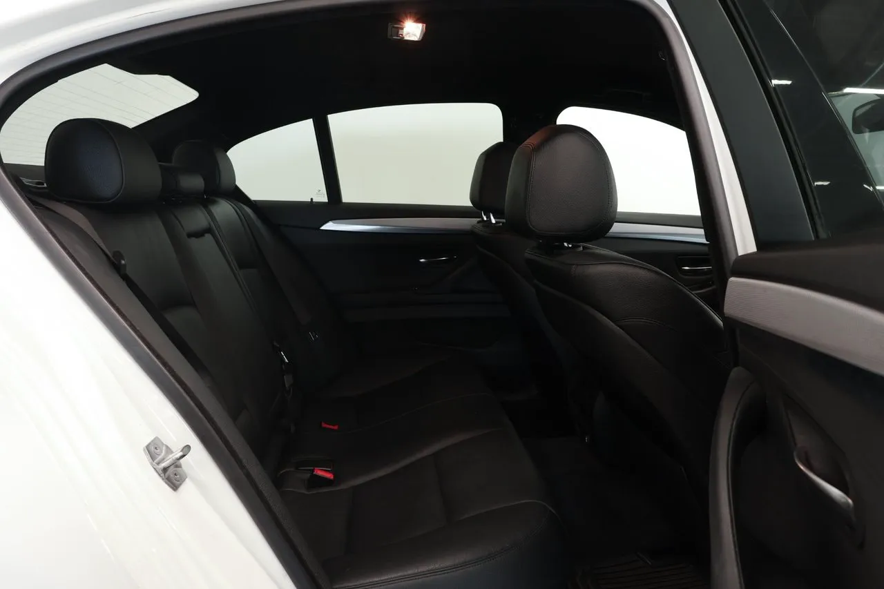 BMW 530 bild 11