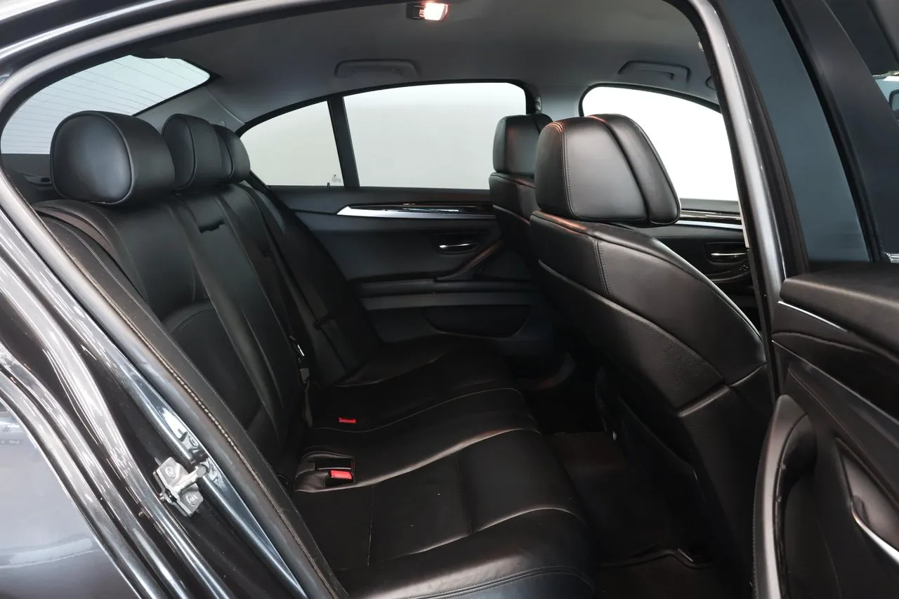 BMW 530 bild 9