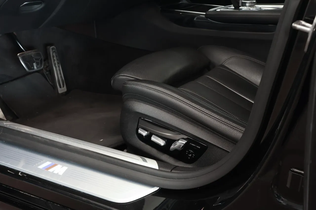 BMW 740 bild 19