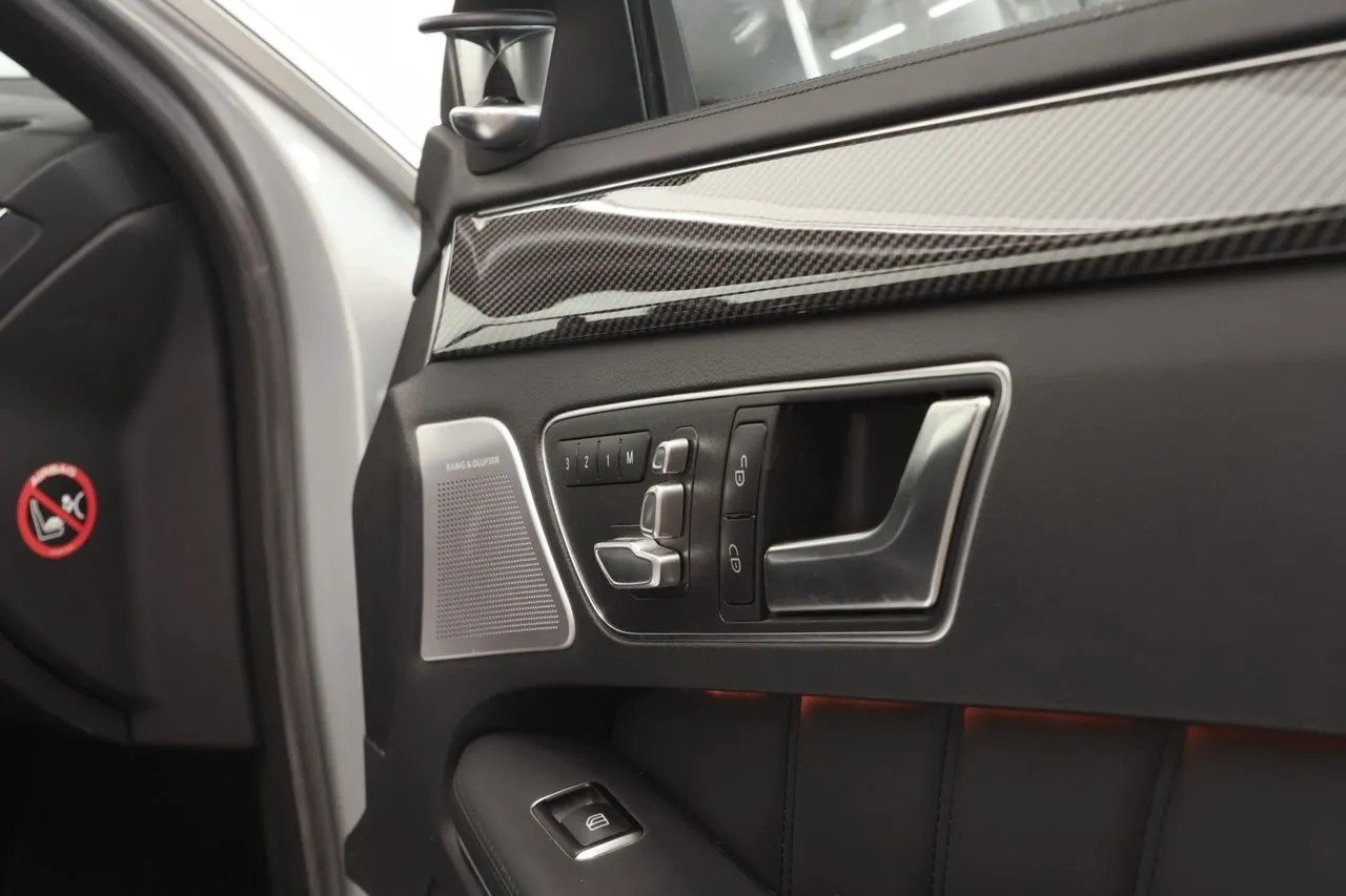 Mercedes E500 bild 16