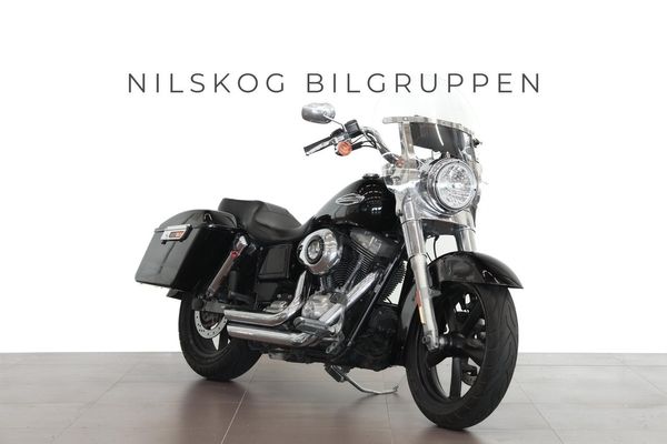 Harley-Davidson Dyna Switchback FLD | Vance & Hines | ABS | 940:-/mån - 2012