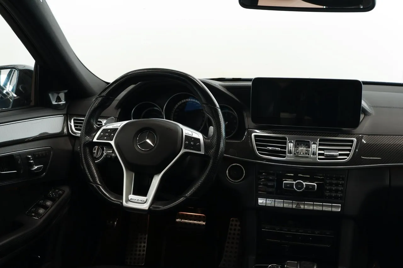 Mercedes E63 AMG bild 9