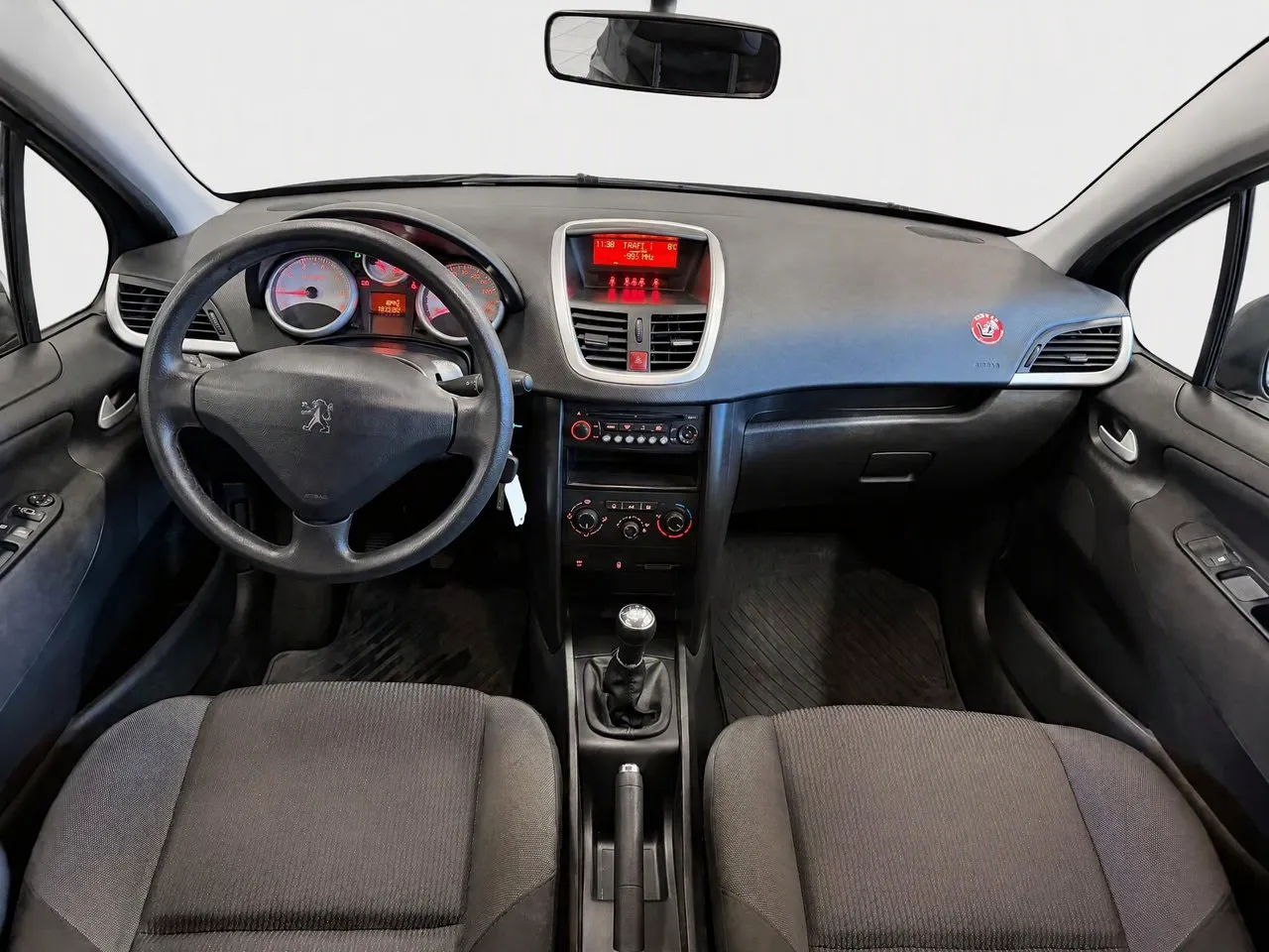 Peugeot 207 bild 8