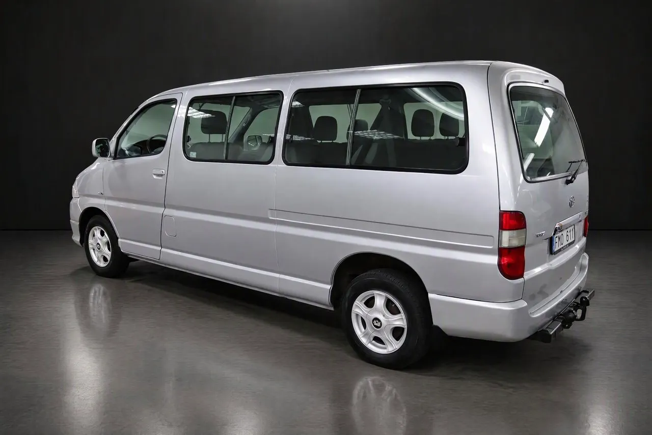 Toyota Hiace bild 2