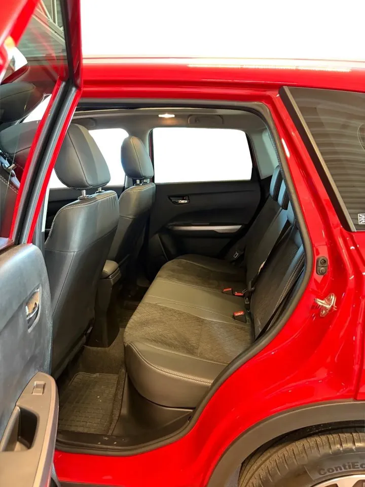 Suzuki Vitara bild 9