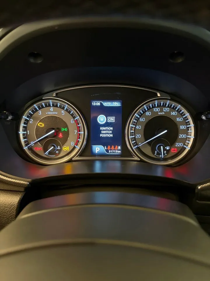 Suzuki Vitara bild 12