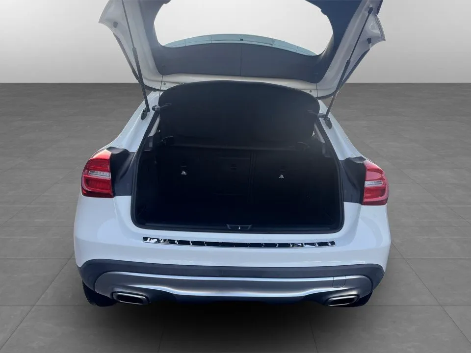 Mercedes GLA220 bild 16