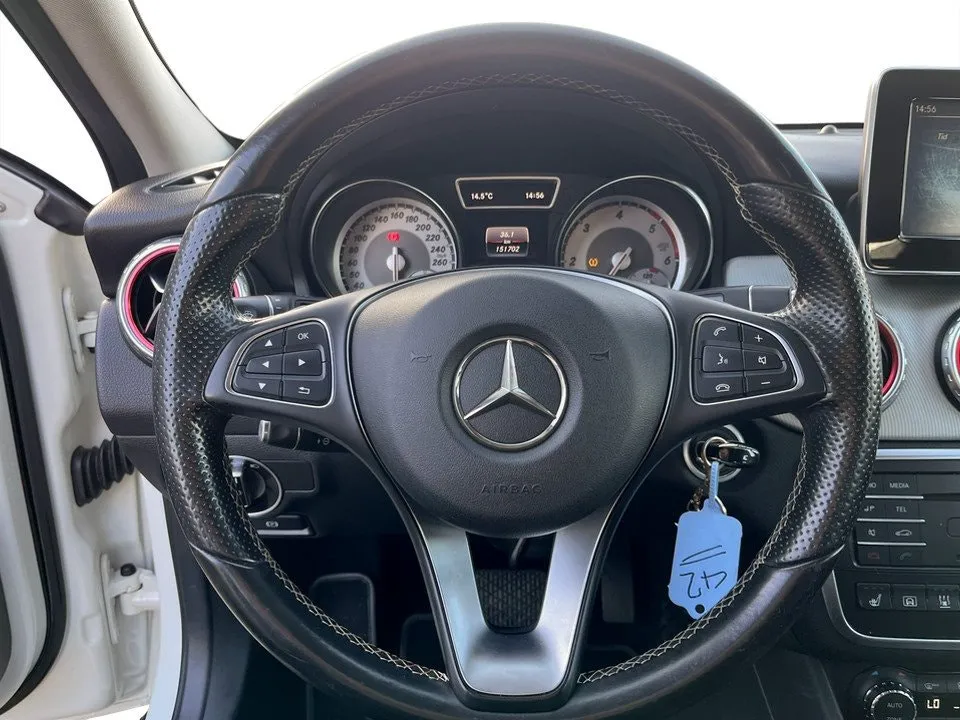 Mercedes GLA220 bild 8
