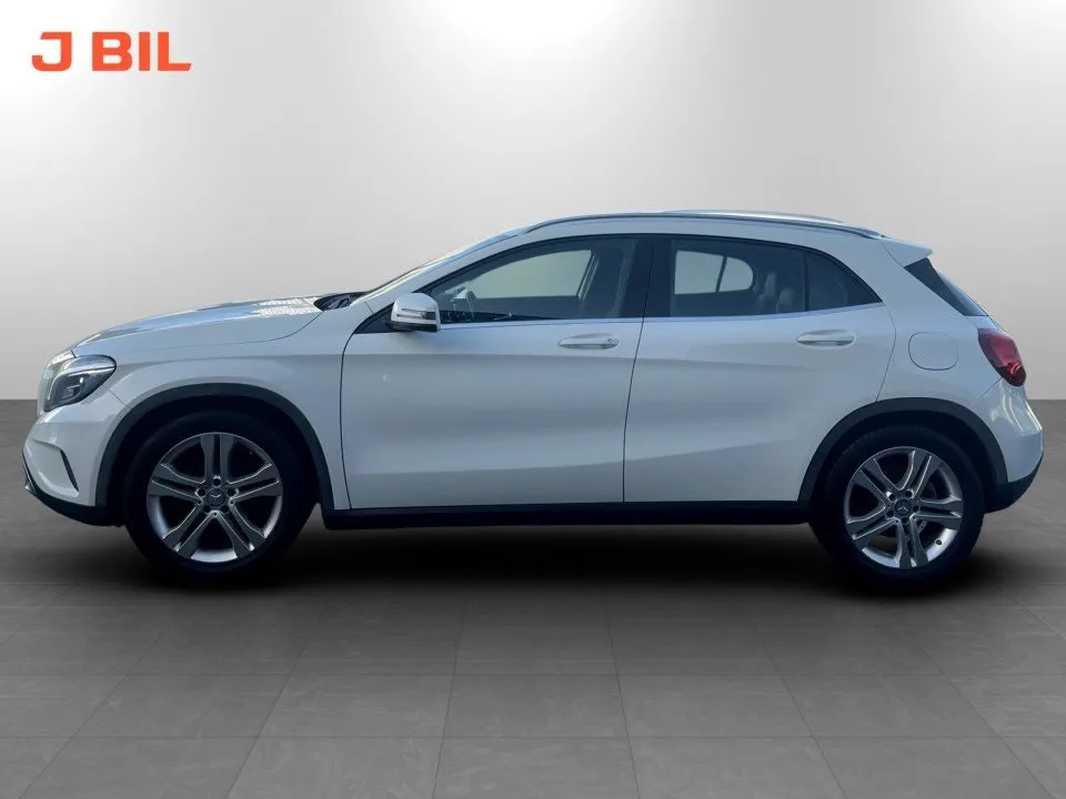 Mercedes GLA220 bild 14