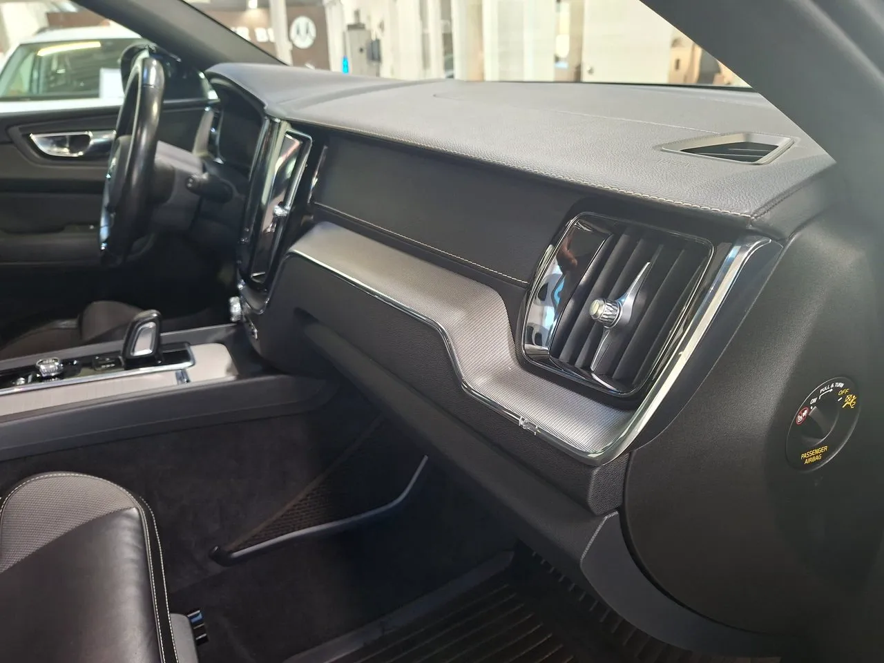 Volvo XC60 bild 8