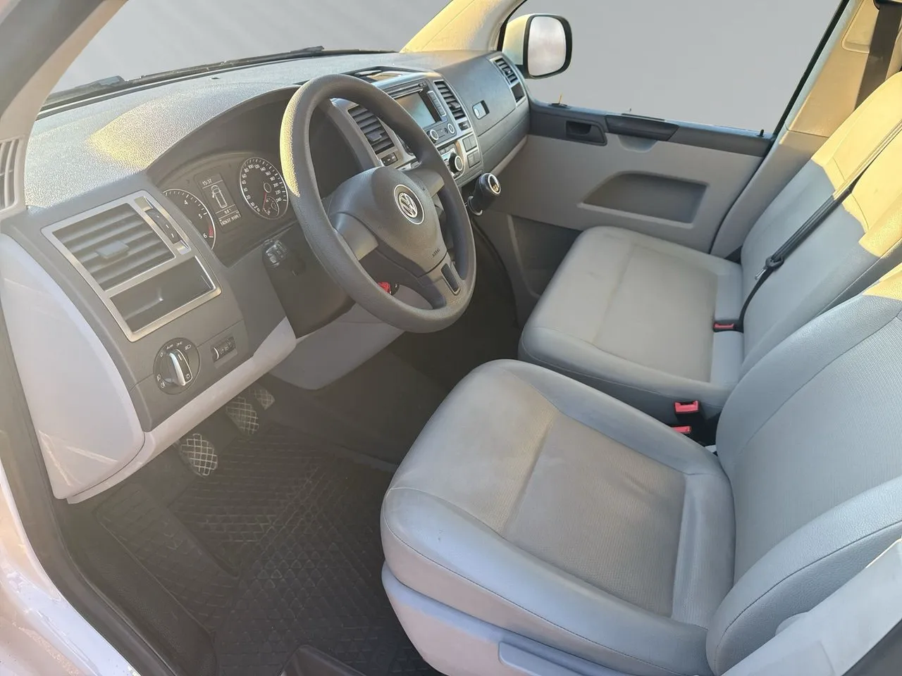 Volkswagen Caravelle bild 6