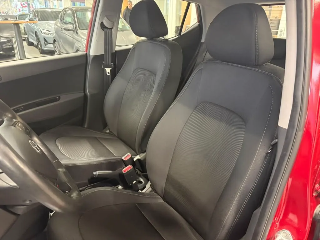 Hyundai i10 bild 17