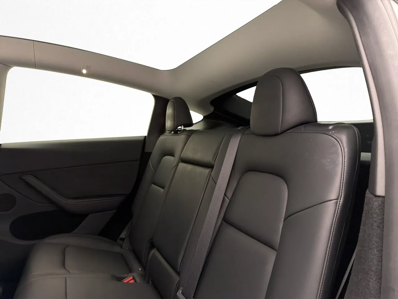 Tesla Model Y bild 28
