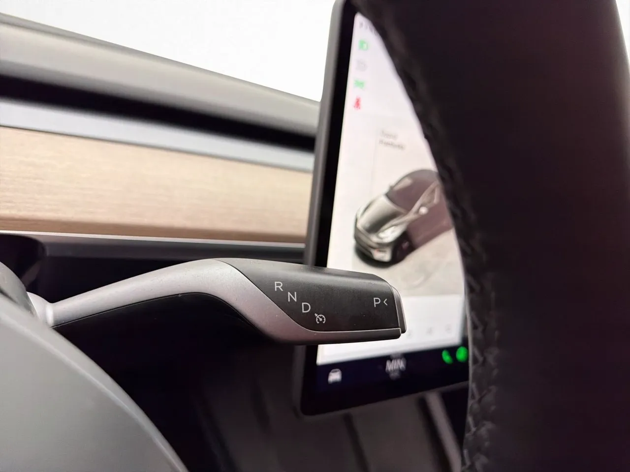 Tesla Model Y bild 16