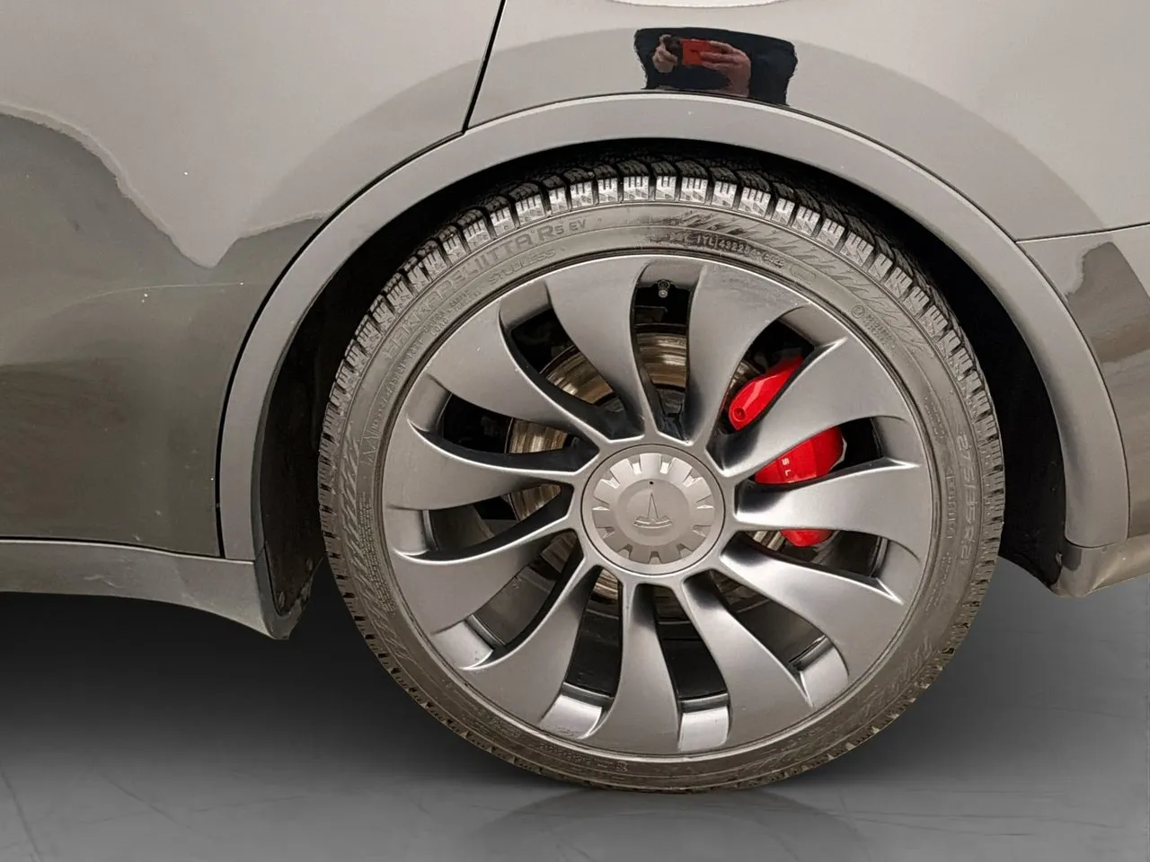 Tesla Model Y bild 33