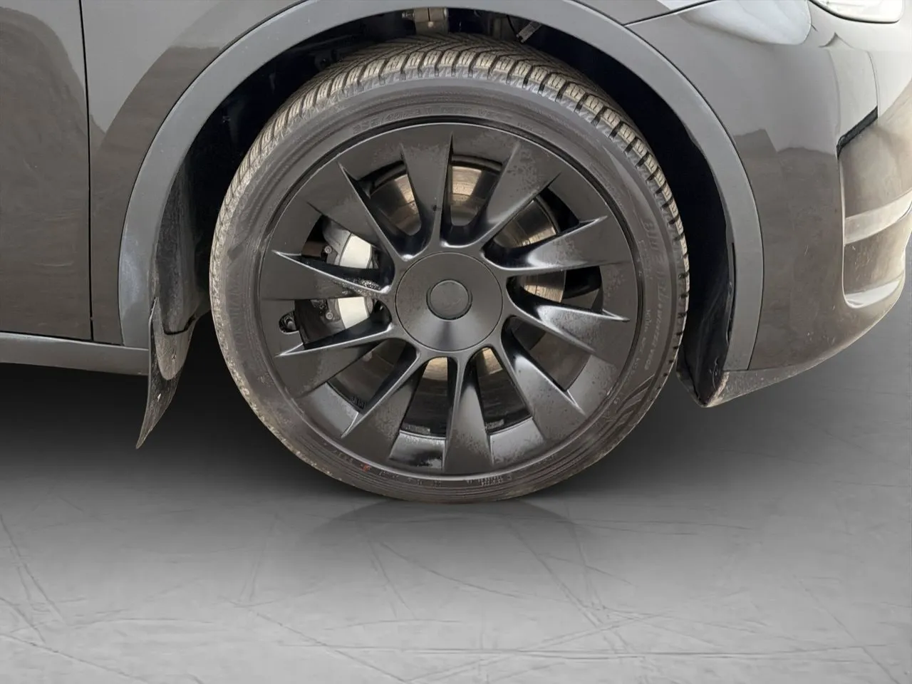 Tesla Model Y bild 34