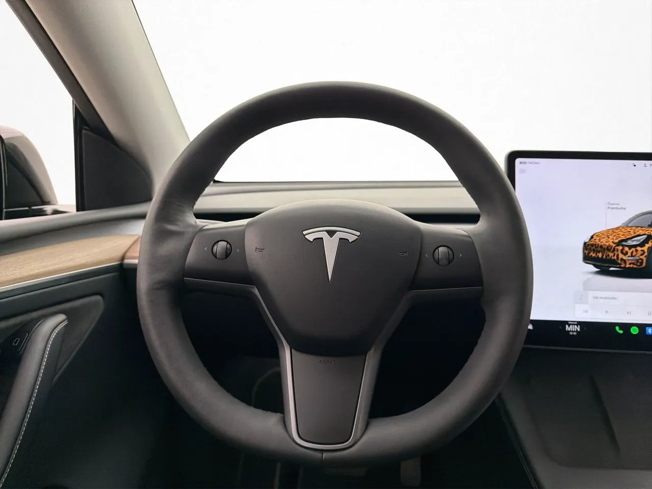 Tesla Model Y bild 13