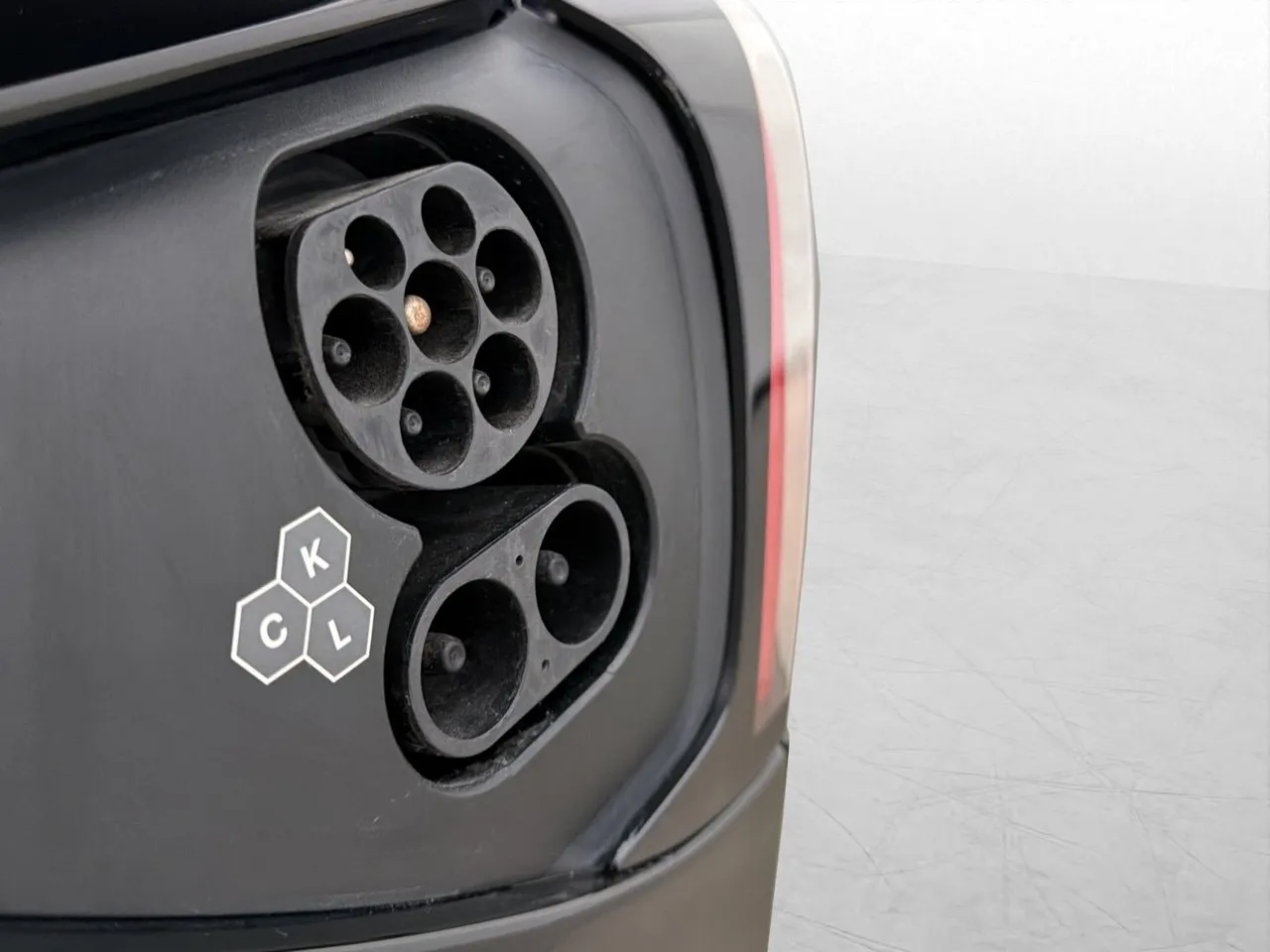 Tesla Model Y bild 32