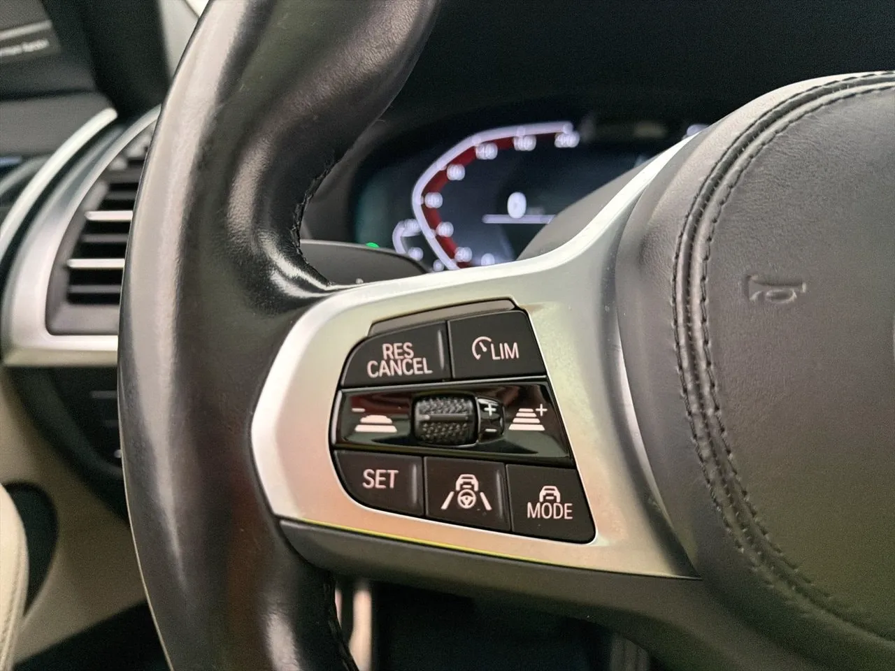 BMW iX3 bild 17
