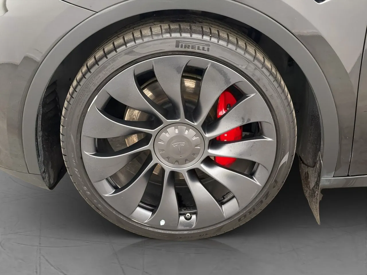 Tesla Model Y bild 33
