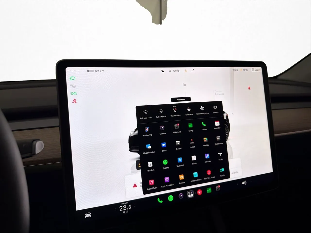 Tesla Model Y bild 26