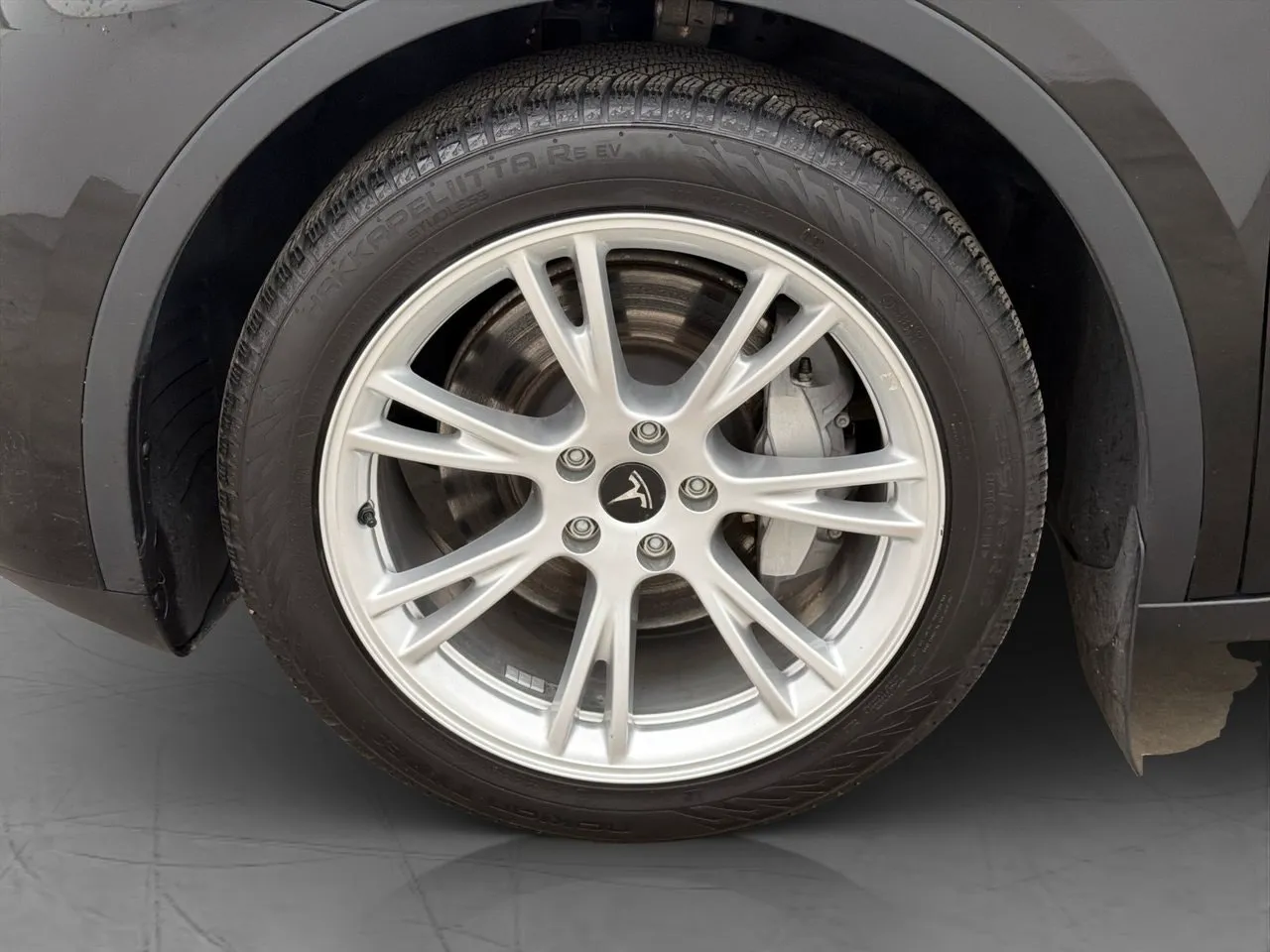 Tesla Model Y bild 33