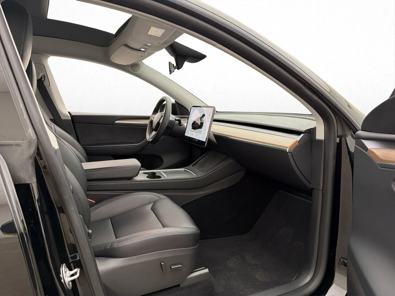 Tesla Model Y bild 19