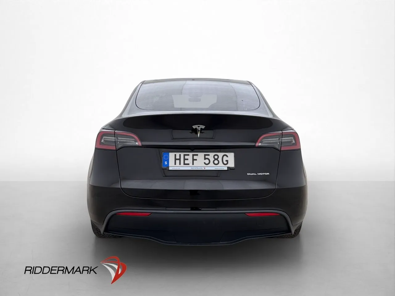 Tesla Model Y bild 8