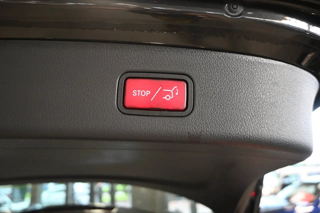 Mercedes GLC300 bild 16