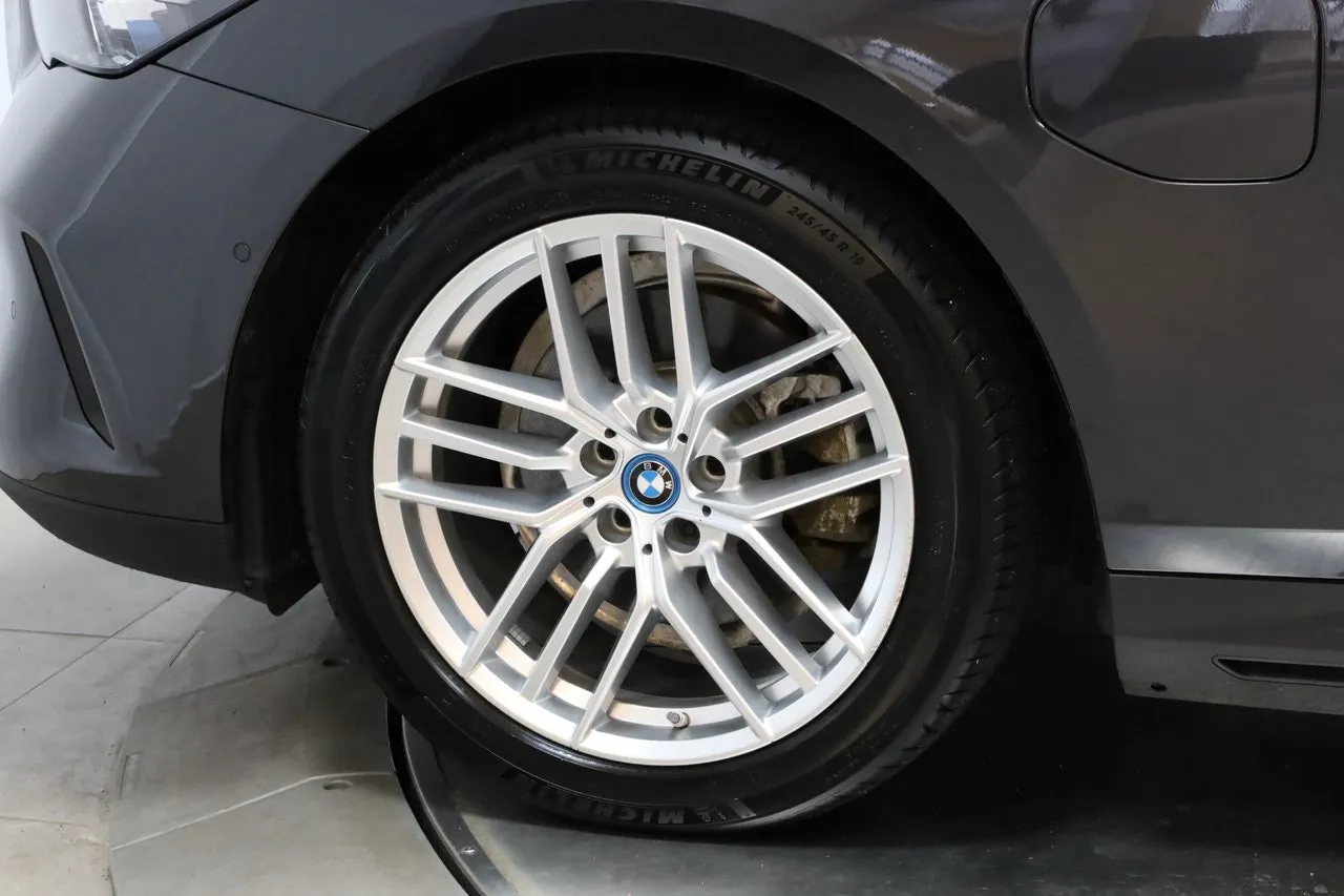BMW 530 bild 28