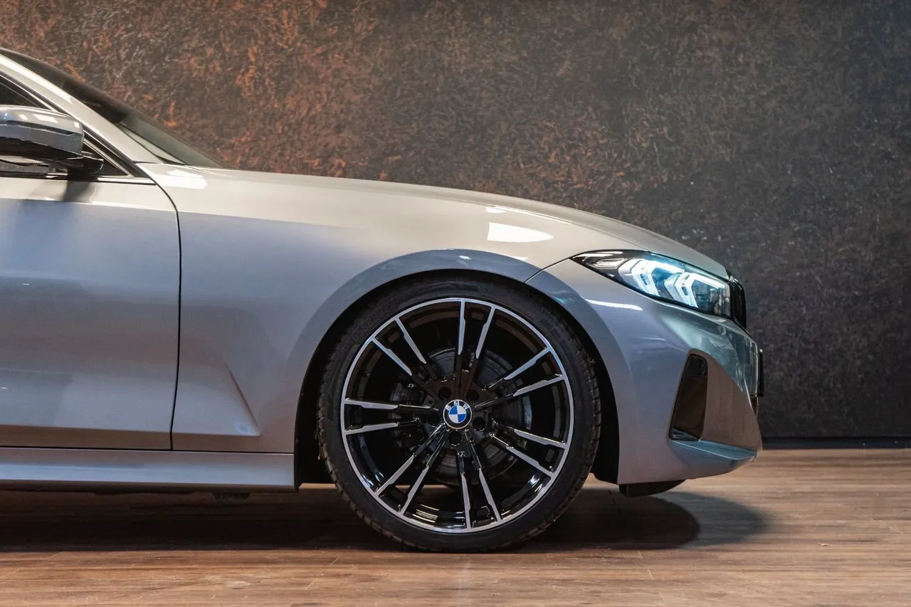 BMW 320 bild 6