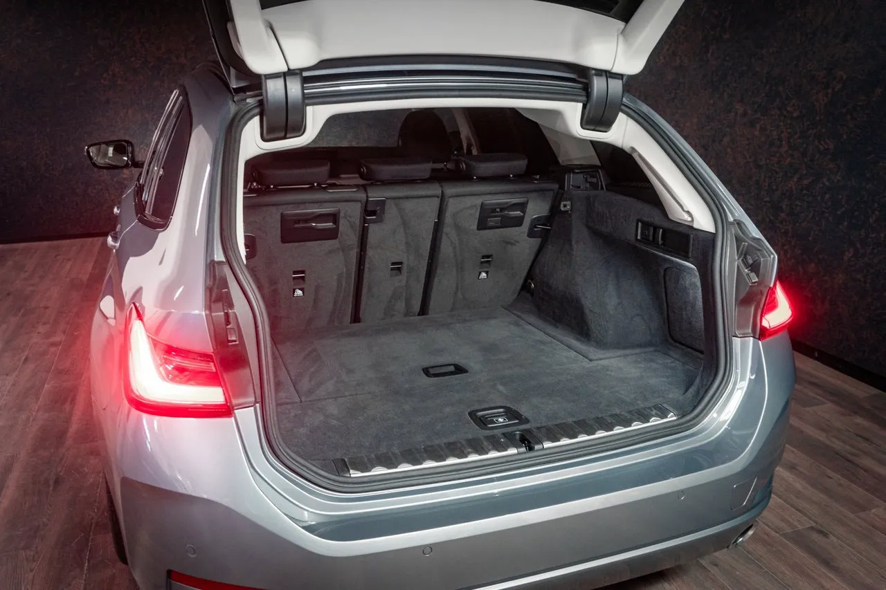 BMW 320 bild 13