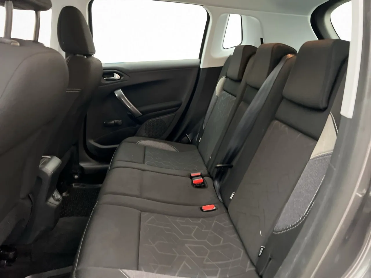 Peugeot 2008 bild 24