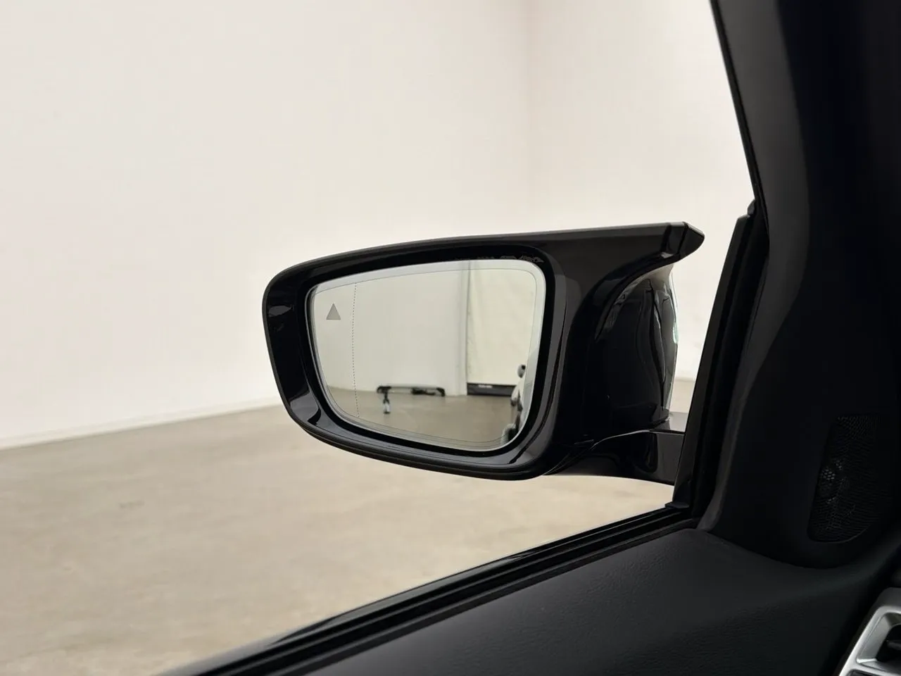 BMW 330 bild 11