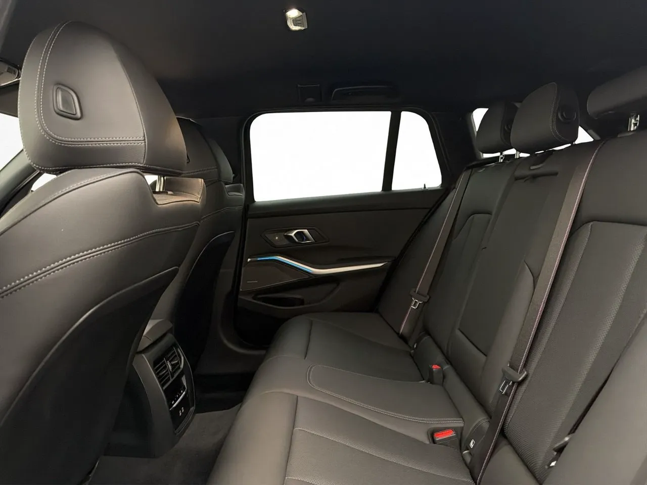 BMW 330 bild 32