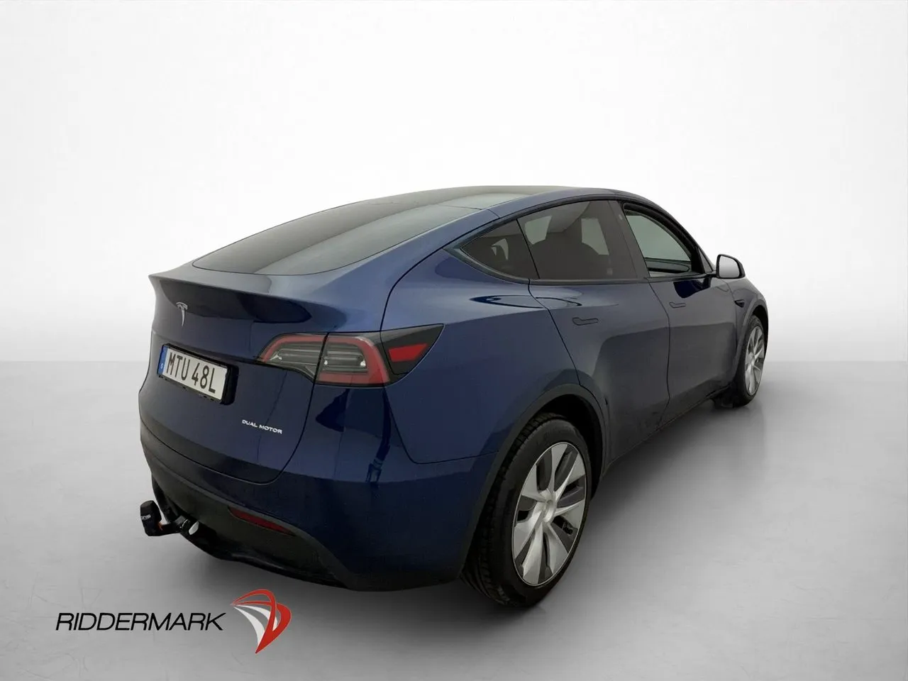 Tesla Model Y bild 8