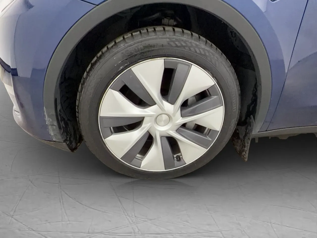 Tesla Model Y bild 32