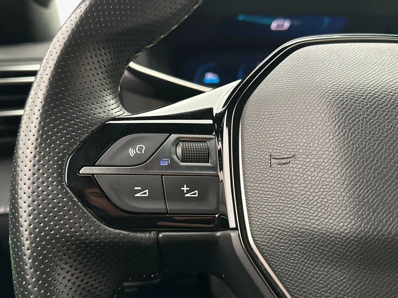 Peugeot e-2008 bild 14
